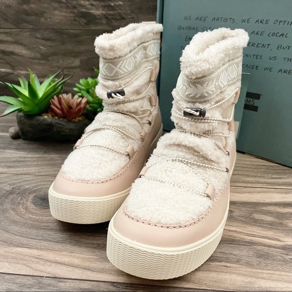 Toms Alpine Faux Shearling Water Resistant Boot - Picture 5 of 12